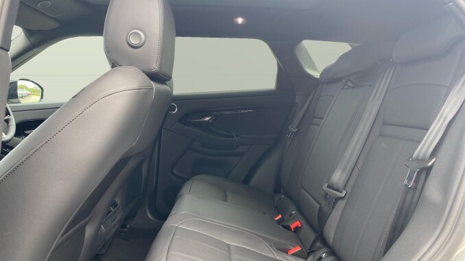 Land Rover Range Rover Evoque 1.5 P270e Edition 5dr Auto Hatchback - Image 4